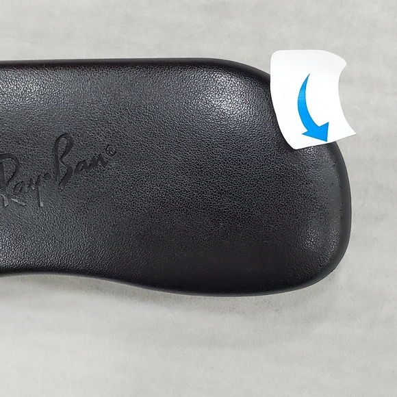 Ray Ban glasses case and cleaning cloth black with gray velvet lining - Picture 5 of 9